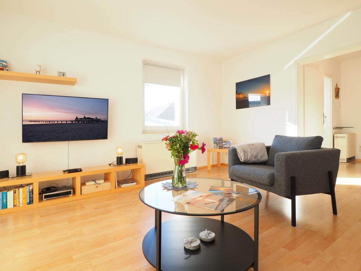 Ferienwohnung "Sonnenblick" ゼーバート・ヘリングスドルフ エクステリア 写真
