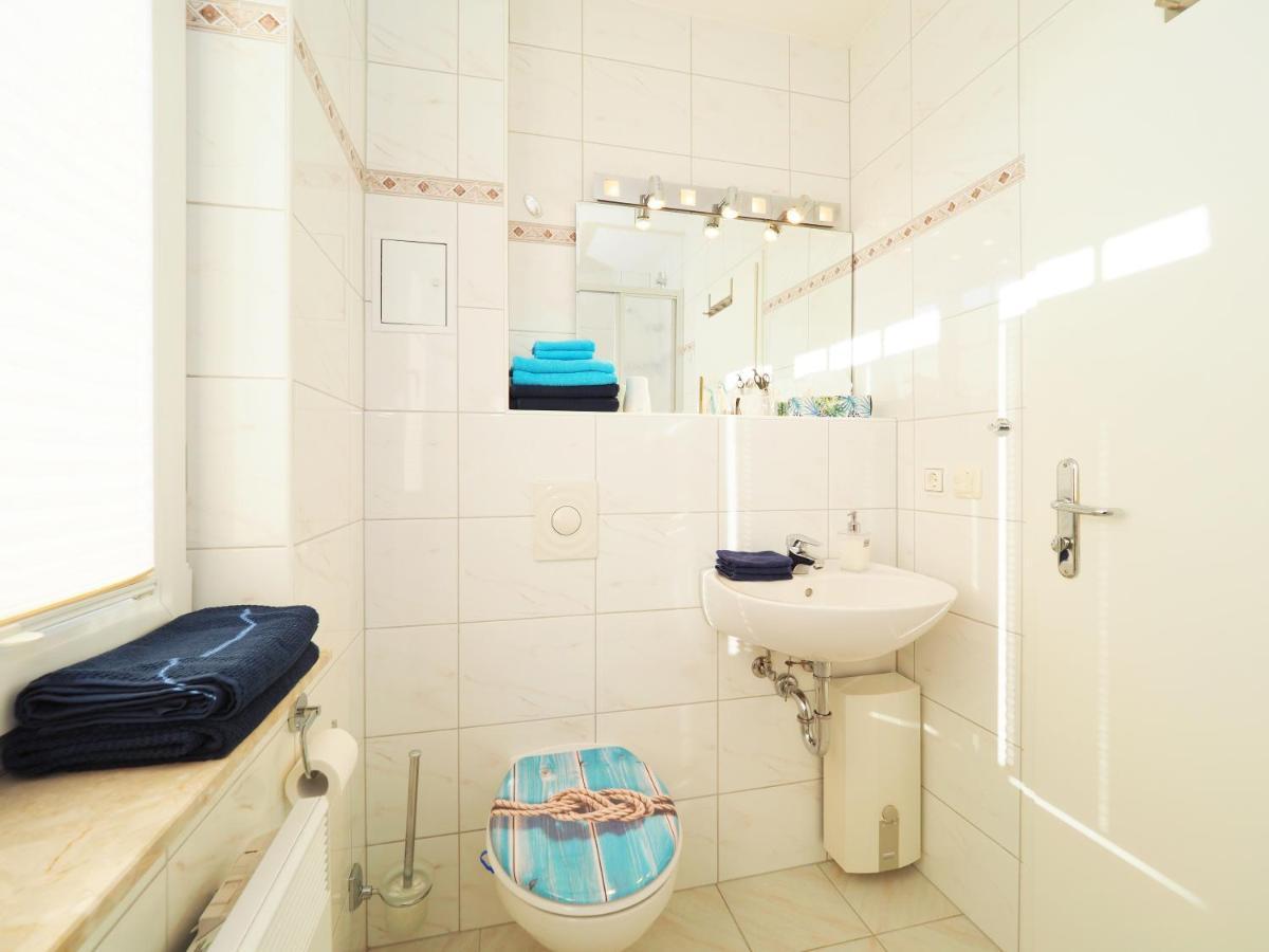 Ferienwohnung "Sonnenblick" ゼーバート・ヘリングスドルフ エクステリア 写真